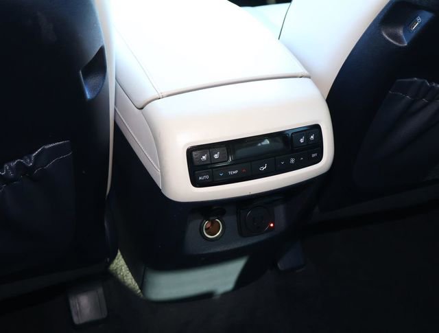 Used 2022 Hyundai Palisade Calligraphy image 13