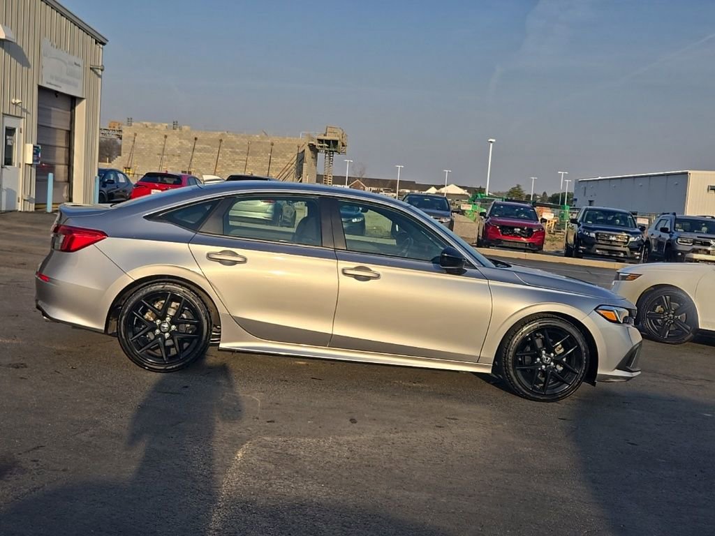 Used 2025 Honda Accord Sport image 8