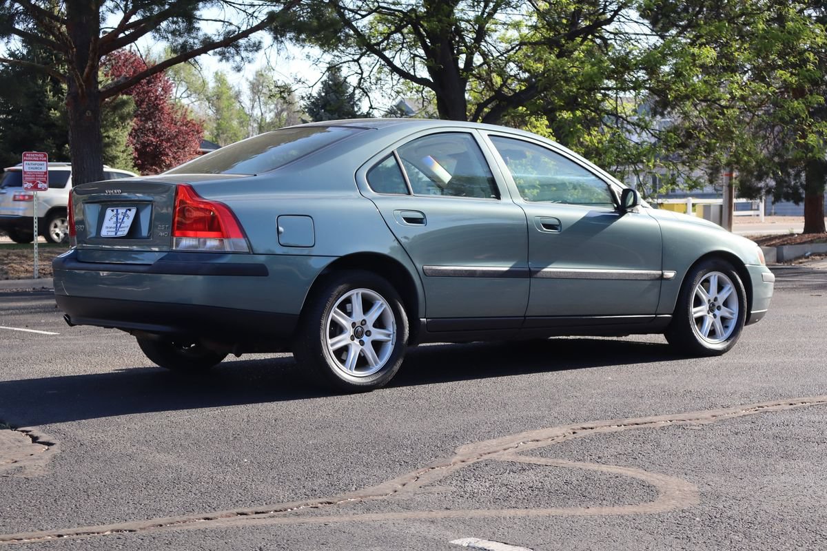 Used 2004 Volvo S60 2.5T AWD/4WD image 5