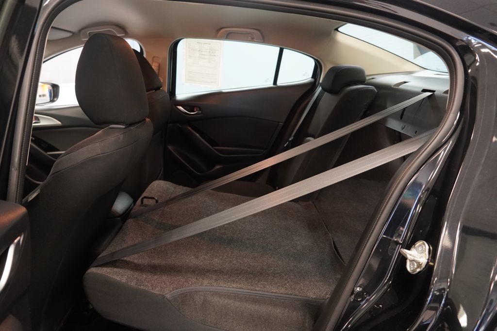 Used 2017 MAZDA MAZDA3 Sport FWD image 27