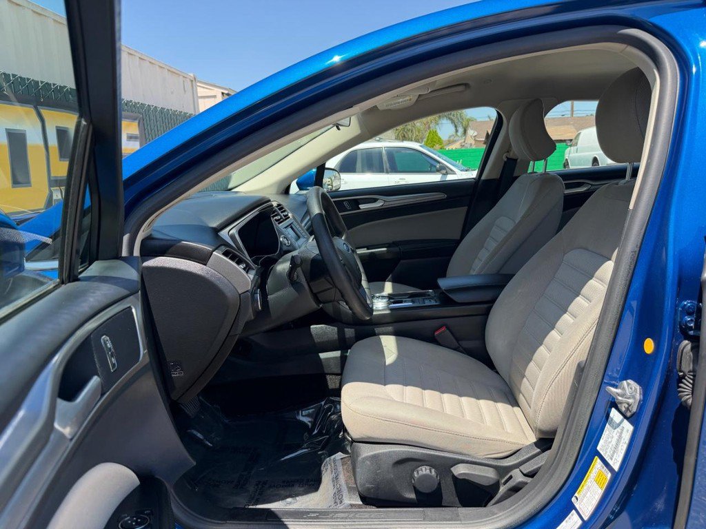 Used 2017 Ford Fusion S FWD image 17