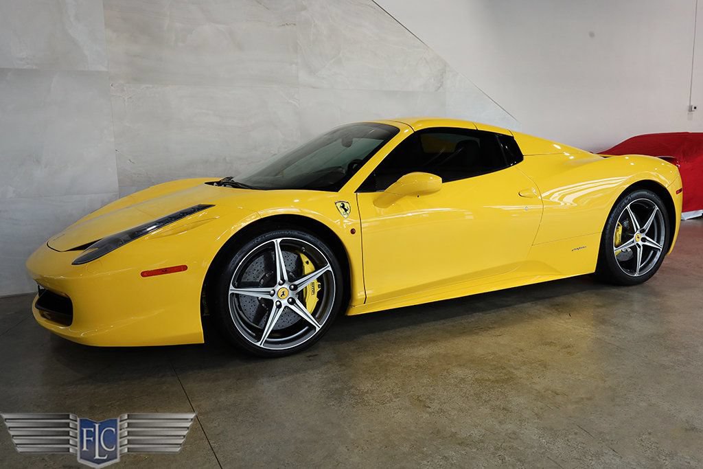 Used 2015 Ferrari 458 Spider RWD image 4