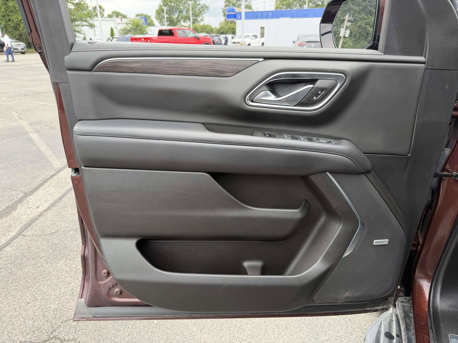 Used 2022 Chevrolet Tahoe LT w/ Luxury Package AWD/4WD image 8