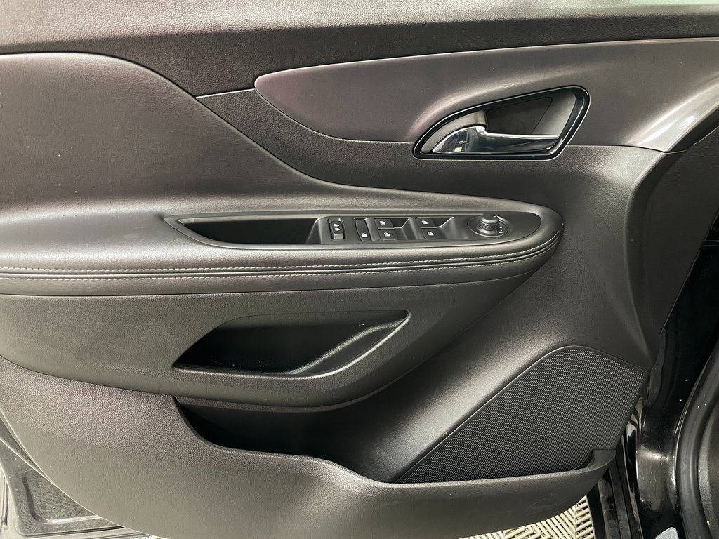 Certified 2022 Buick Encore Preferred w/ Safety Package image 21