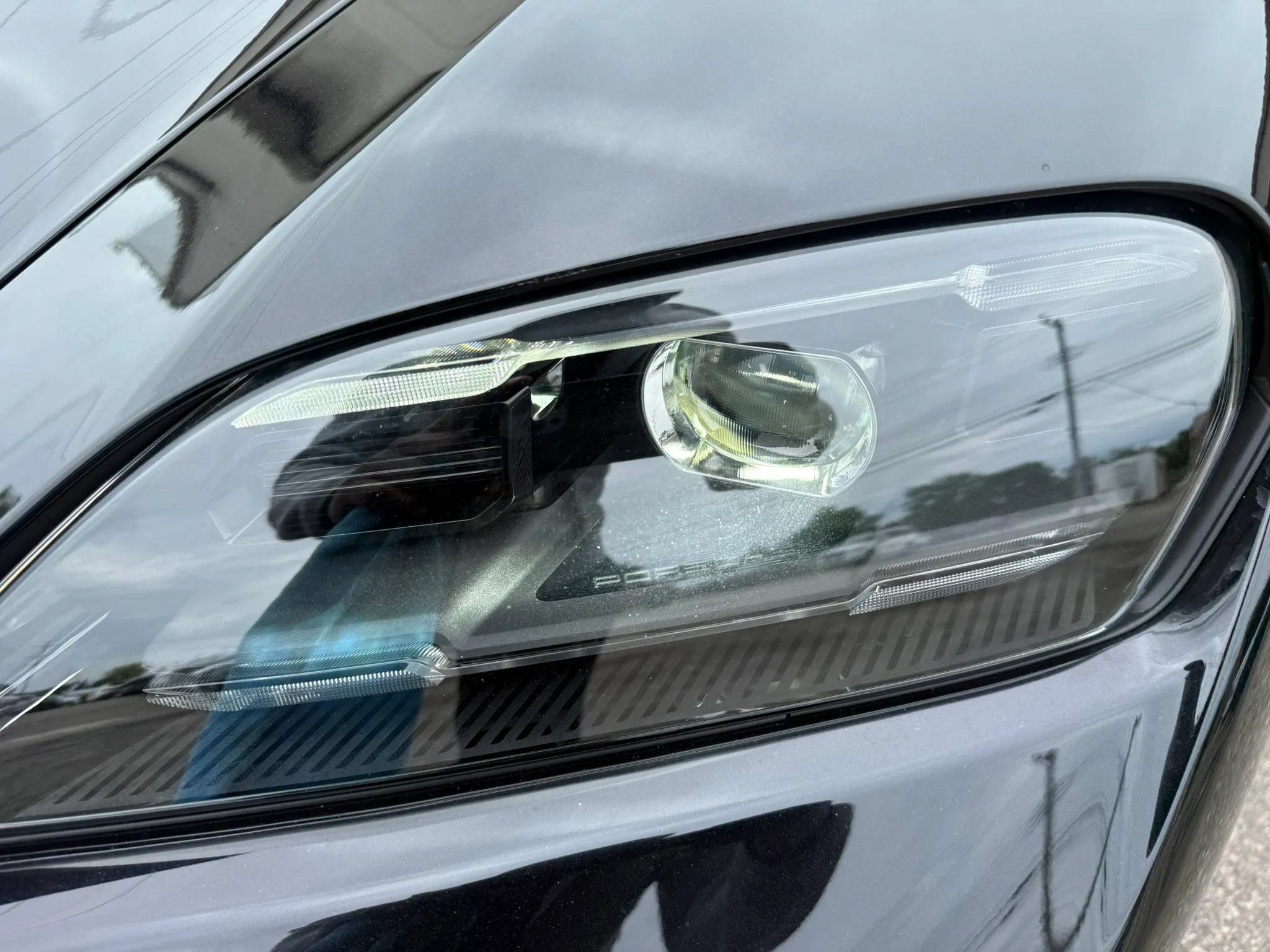 Used 2025 Porsche Taycan RWD image 38