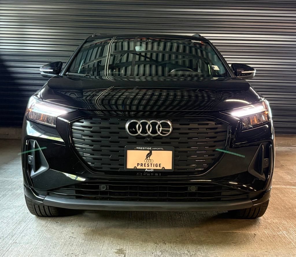 Used 2024 Audi Q4 e-tron Premium w/ Convenience Package AWD/4WD image 4