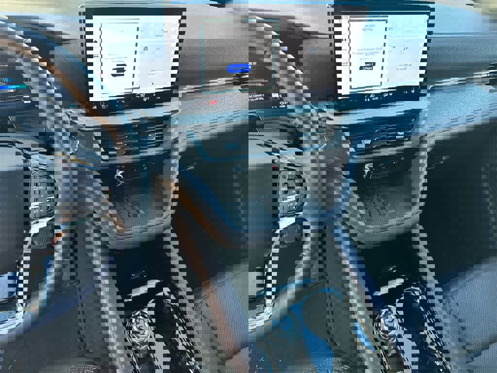 Used 2025 Ford Explorer Platinum w/ Ultimate Package image 28