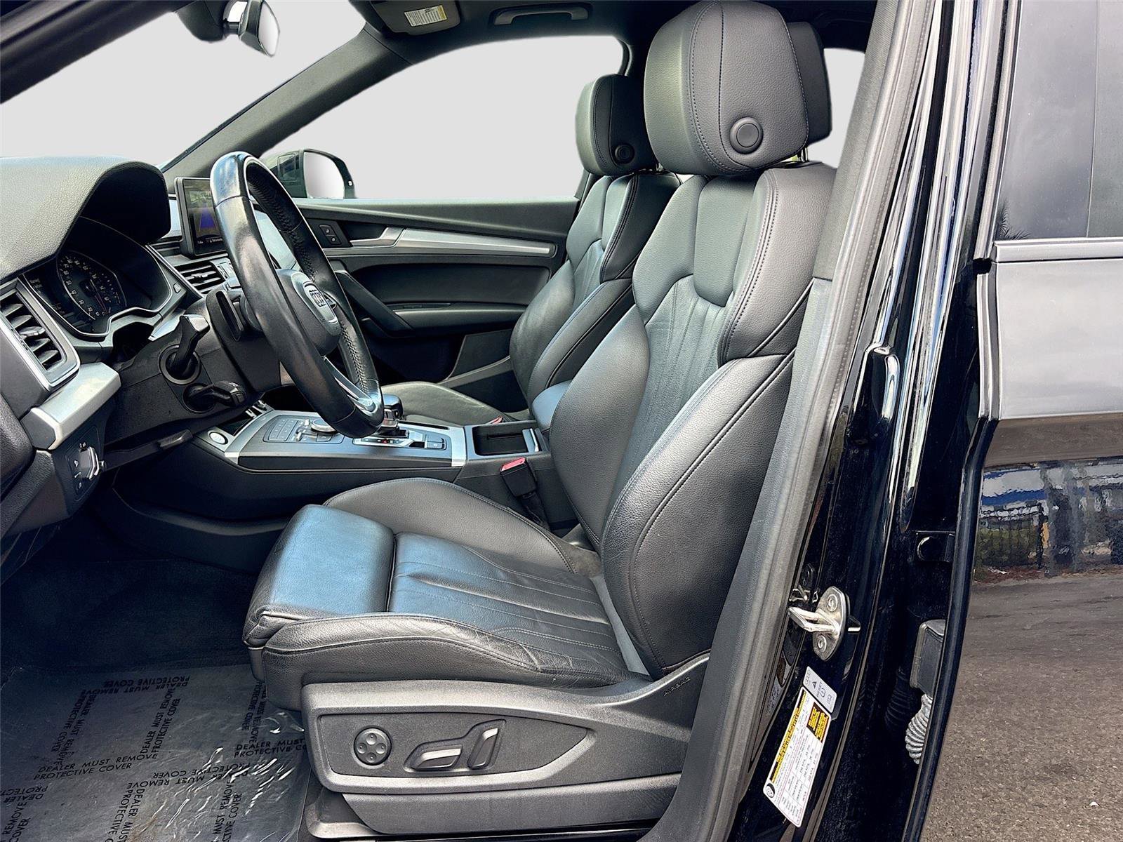 Used 2020 Audi Q5 2.0T Premium w/ Titanium Sport Package image 20