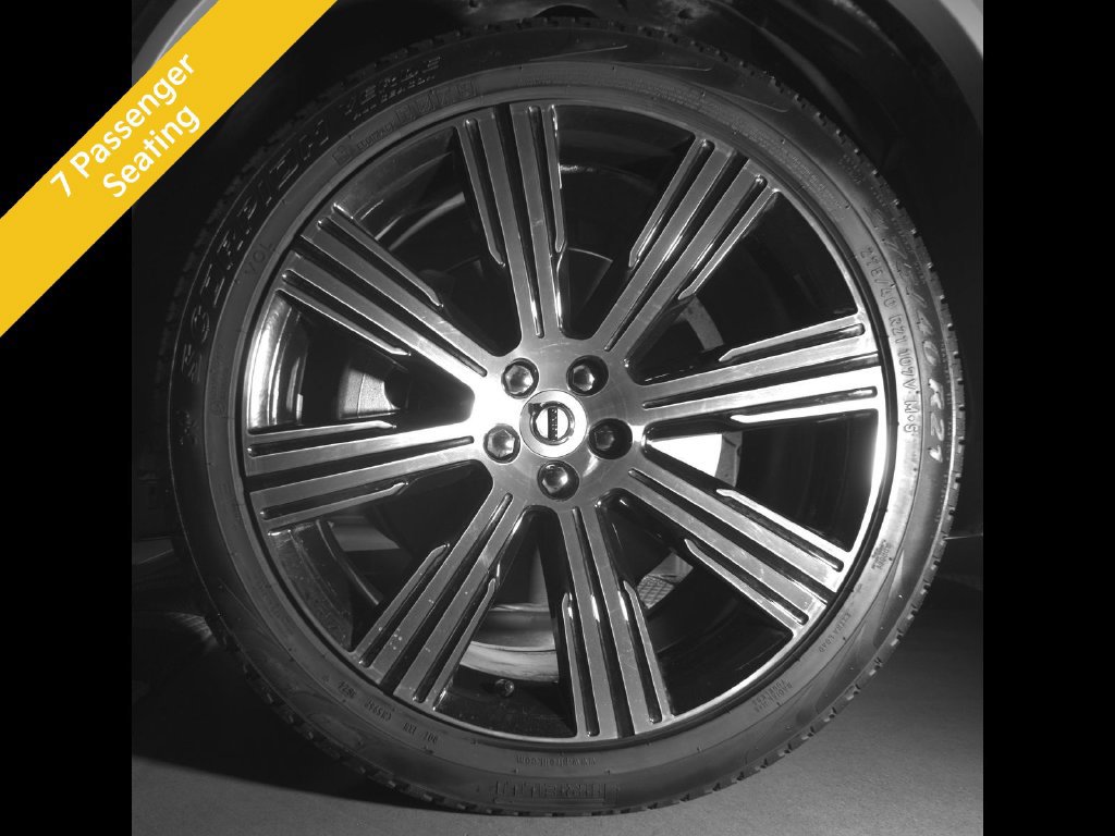 Used 2025 Volvo XC90 T8 Plus w/ Protection Package Premier AWD/4WD image 10