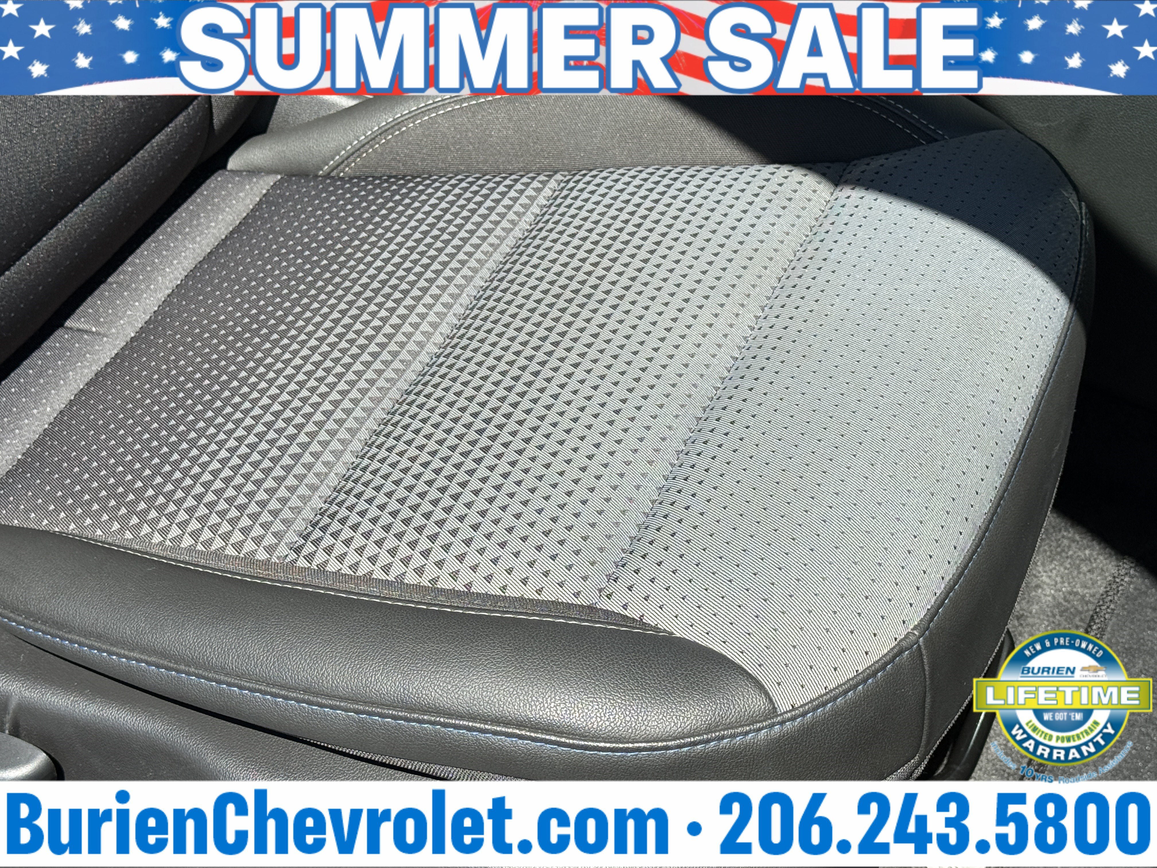 Used 2025 Chevrolet Trax LT FWD image 22