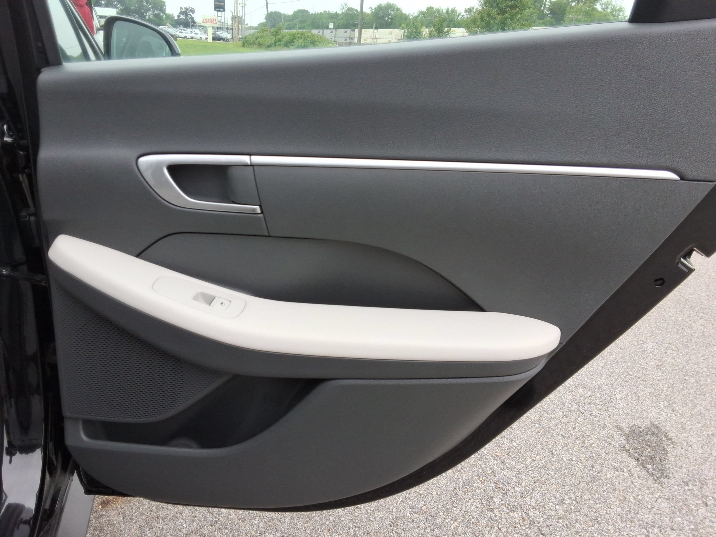 Used 2026 Hyundai Sonata SE FWD image 24