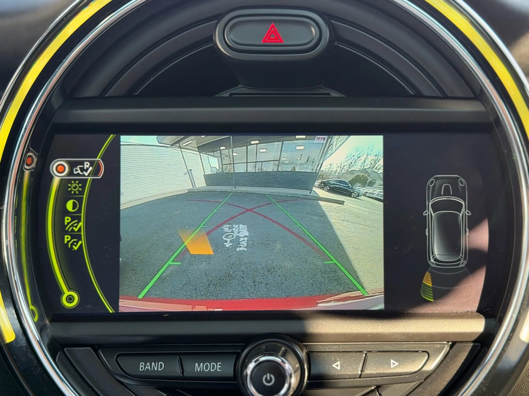 Used 2015 MINI Cooper S image 39