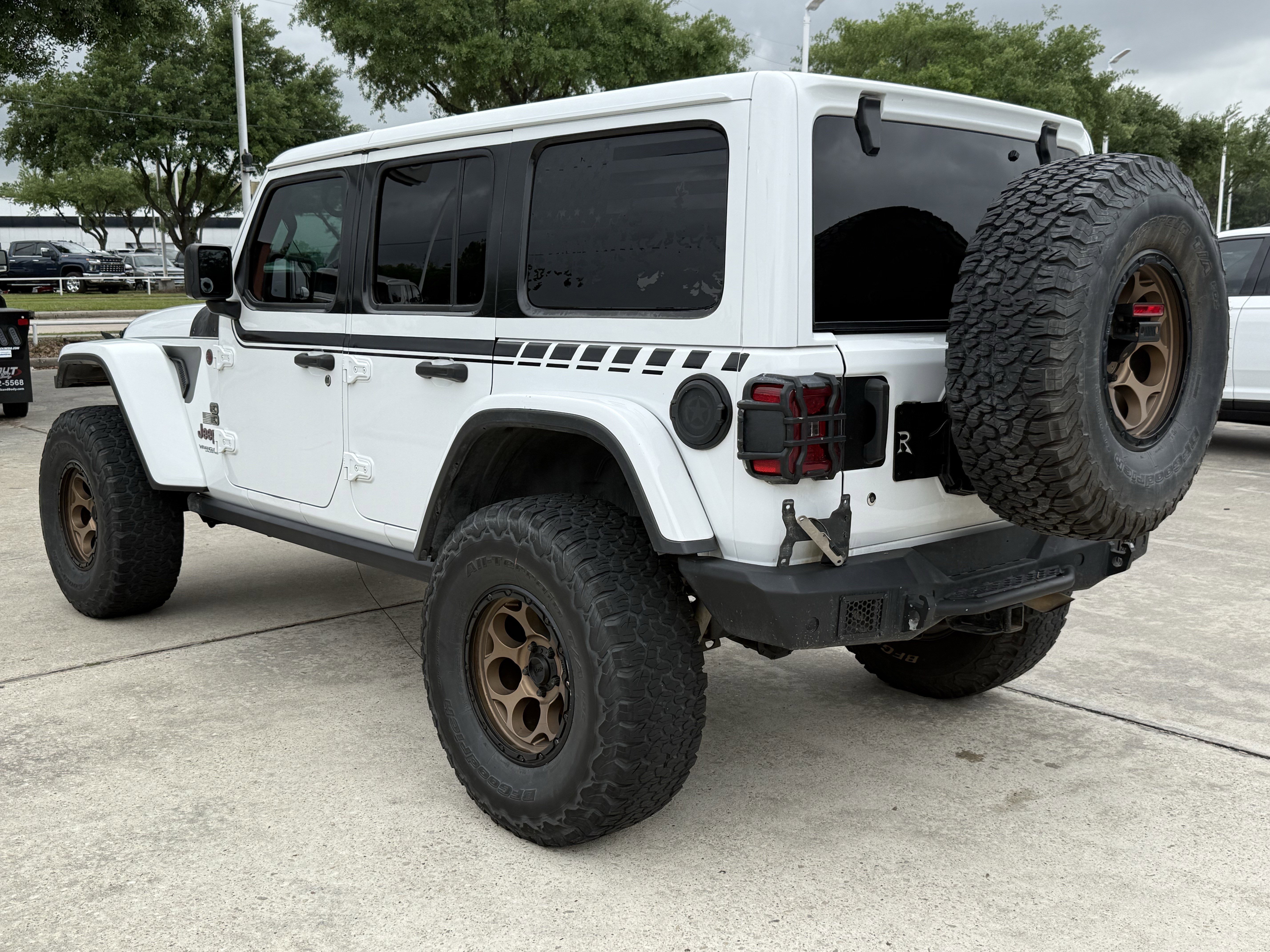 Used 2018 Jeep Wrangler Unlimited Rubicon AWD/4WD image 6