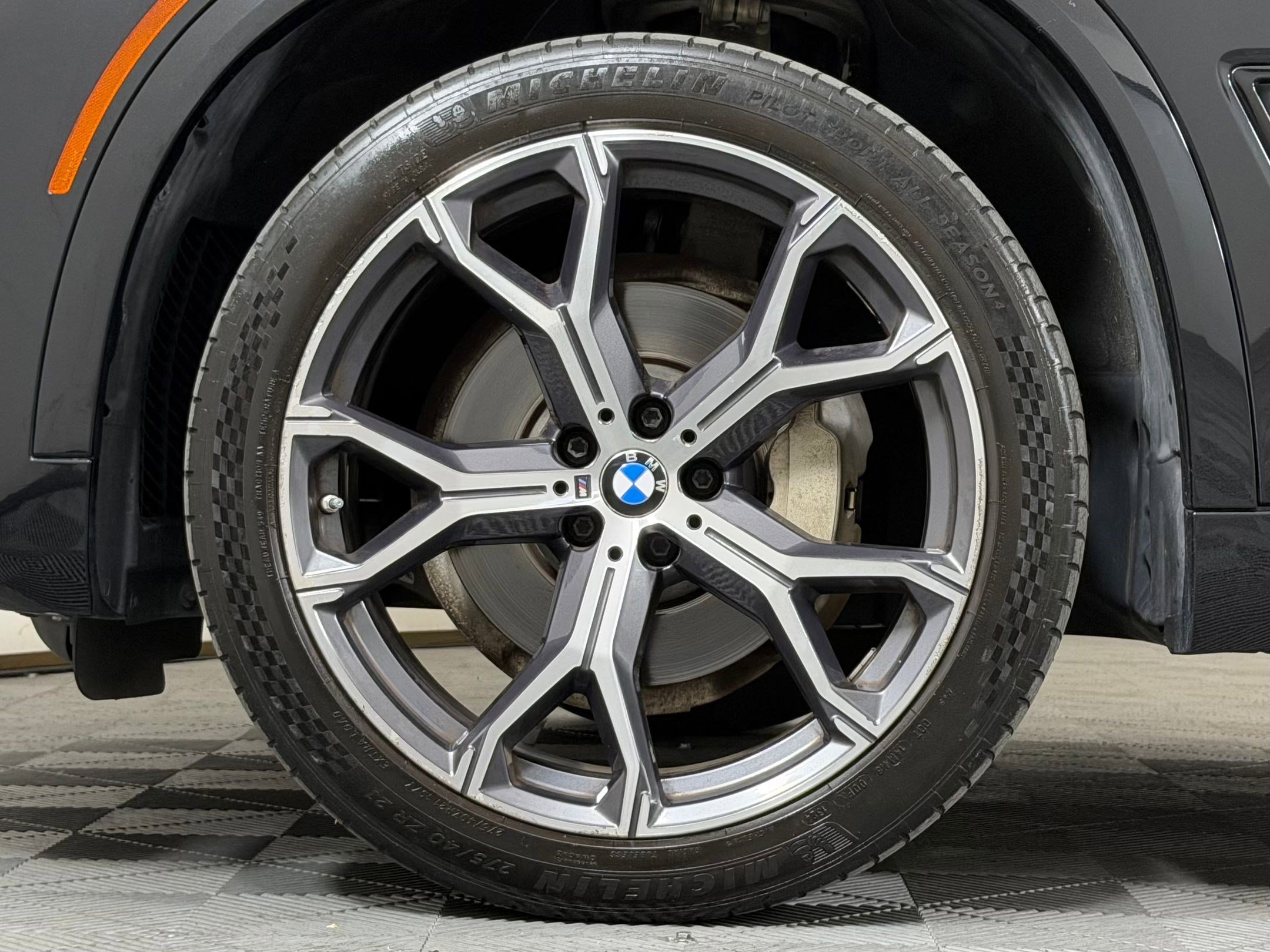 Used 2020 BMW X5 sDrive40i w/ M Sport Package RWD image 12
