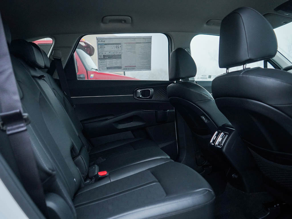 New 2026 Kia Sorento EX AWD/4WD image 13