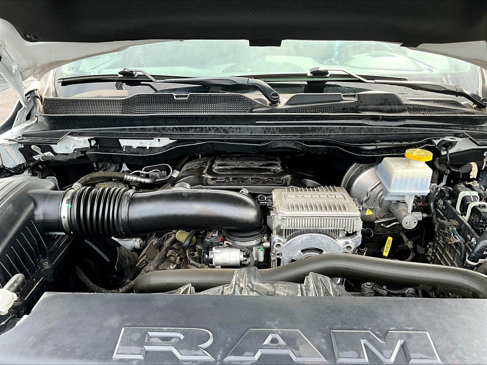 Used 2024 RAM 1500 Laramie AWD/4WD image 30