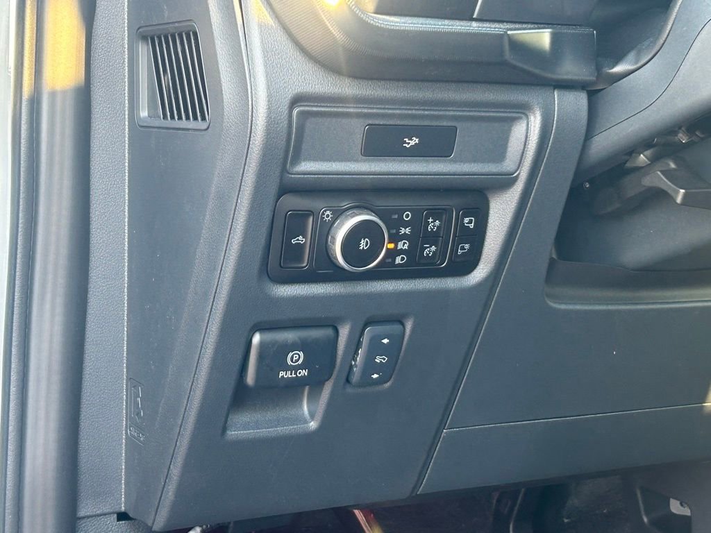 New 2026 Ford F150 Lariat w/ Equipment Group 502A High image 35