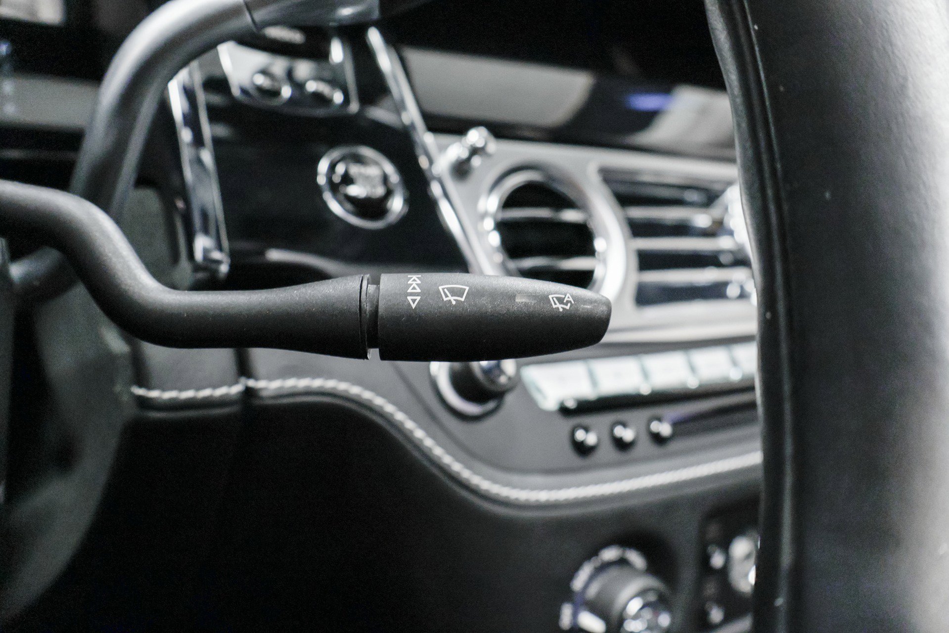 Used 2016 Rolls-Royce Ghost image 18