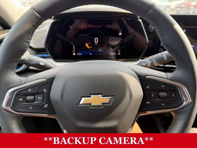 Used 2025 Chevrolet Trax LT w/ LT Convenience Package image 10