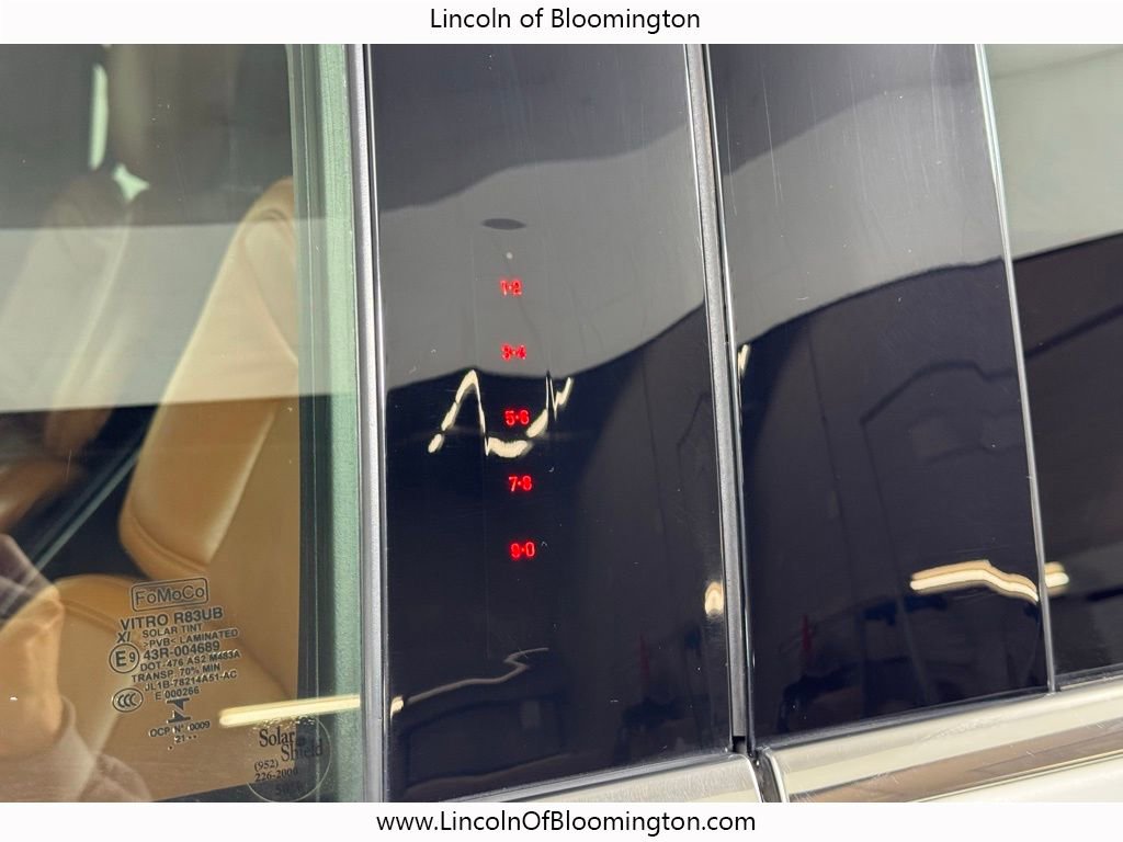 Used 2021 Lincoln Navigator L Reserve w/ Luxury Package image 16