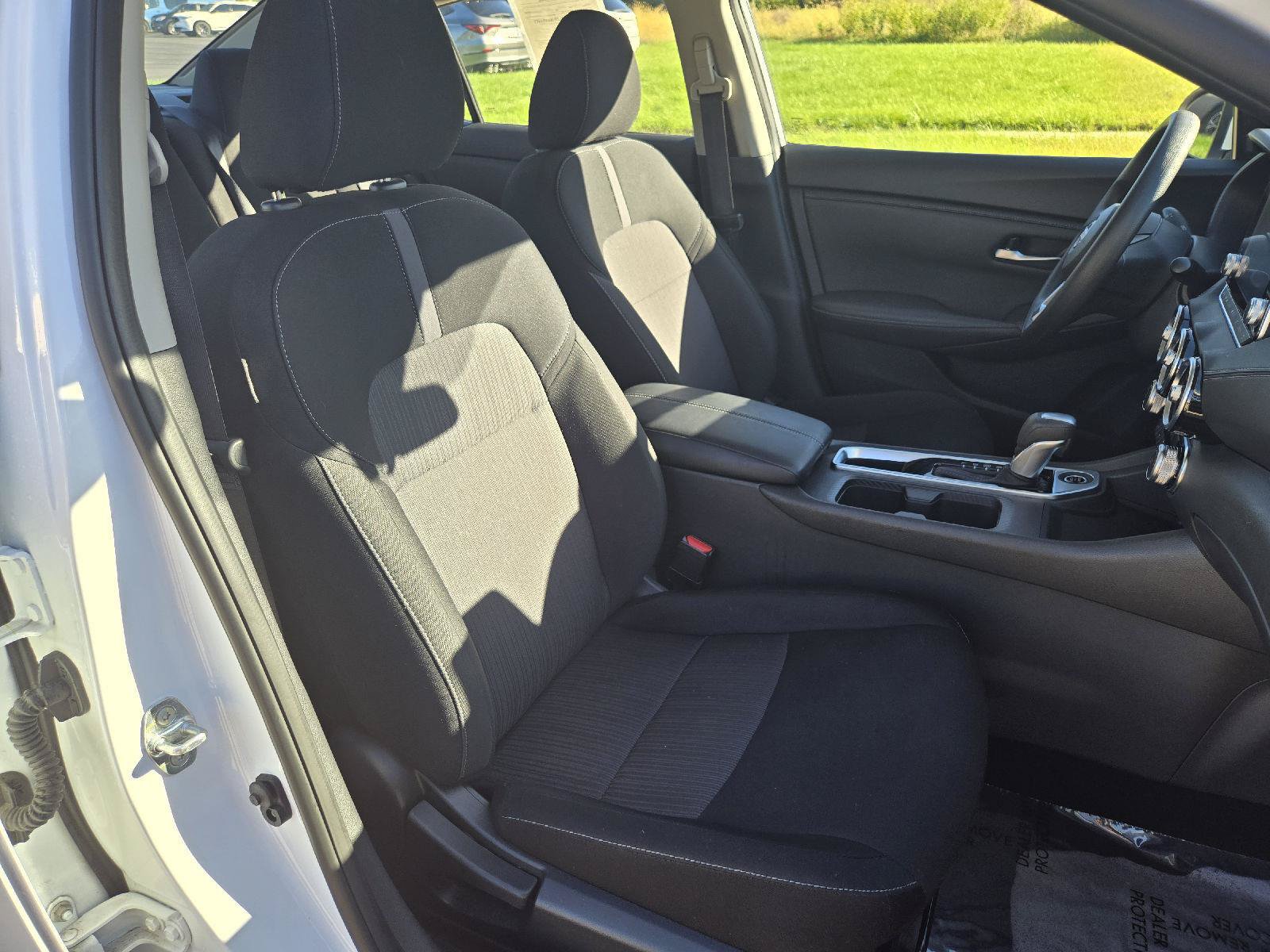 Used 2025 Nissan Sentra SV FWD image 22
