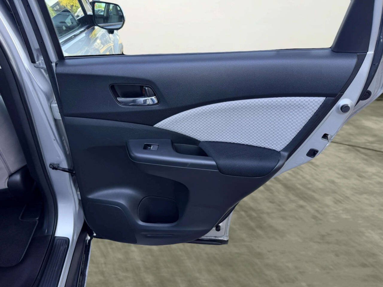 Used 2016 Honda CR-V EX image 25