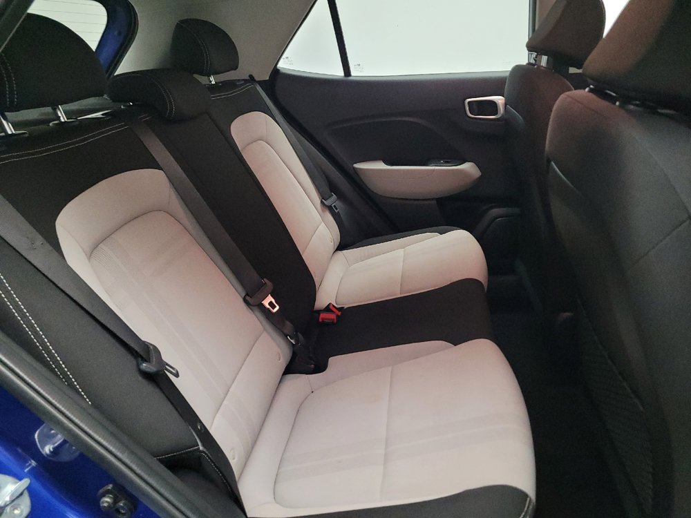Used 2021 Hyundai Venue SEL w/ Premium Package FWD image 19