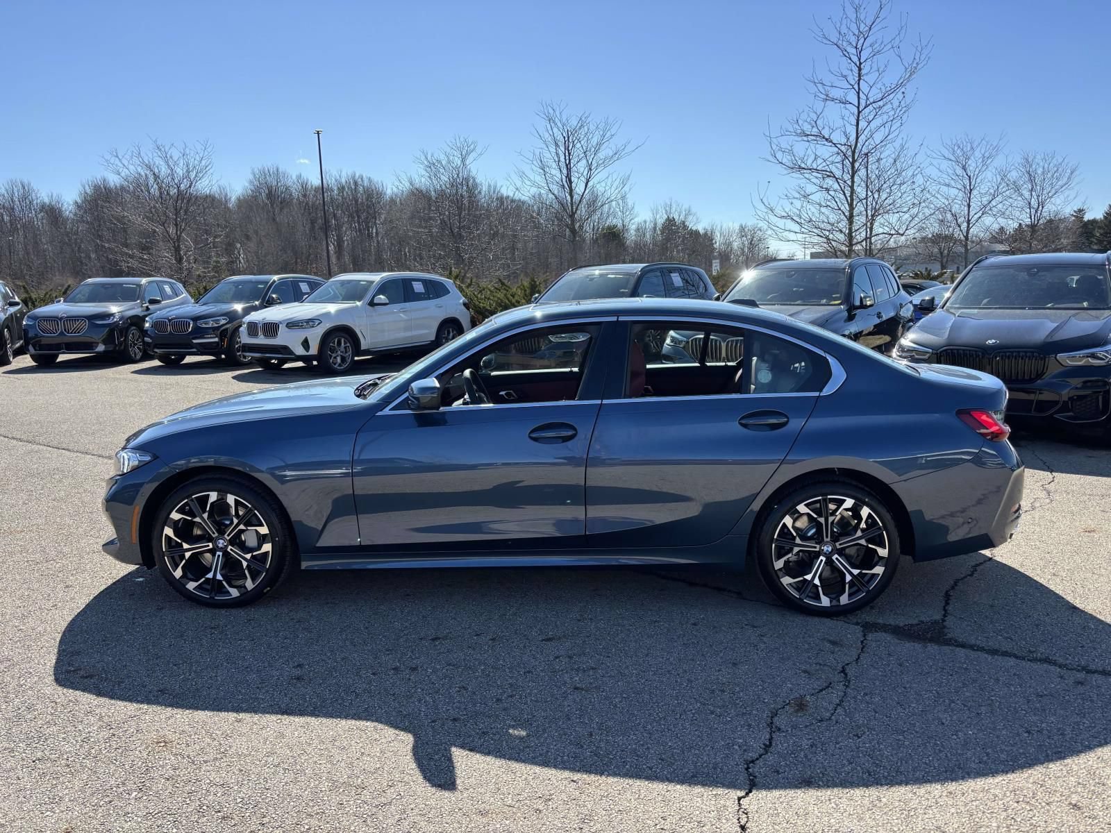 Used 2026 BMW 330i xDrive Sedan w/ Premium Package AWD/4WD image 4