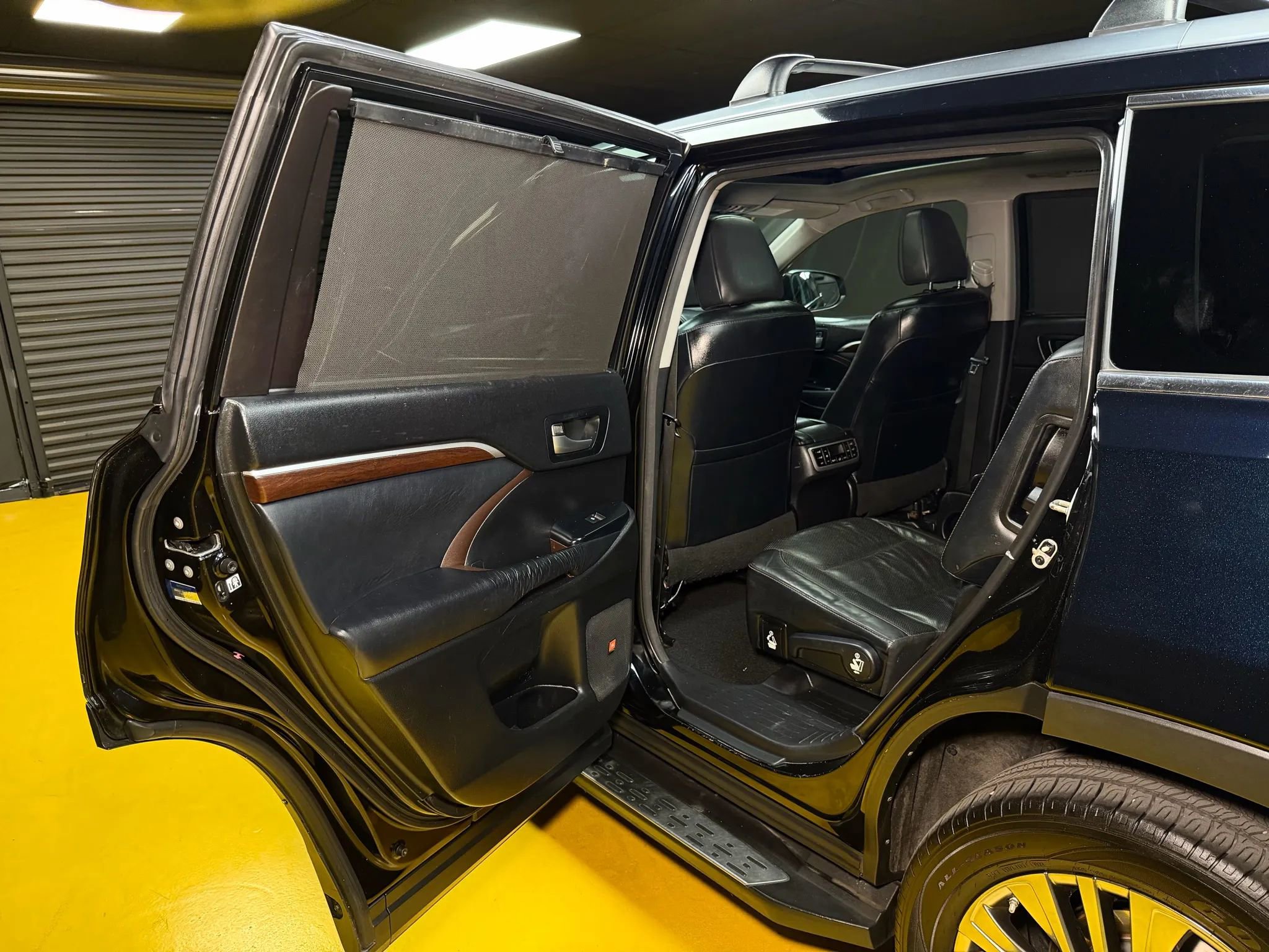 Used 2015 Toyota Highlander Limited Platinum image 17