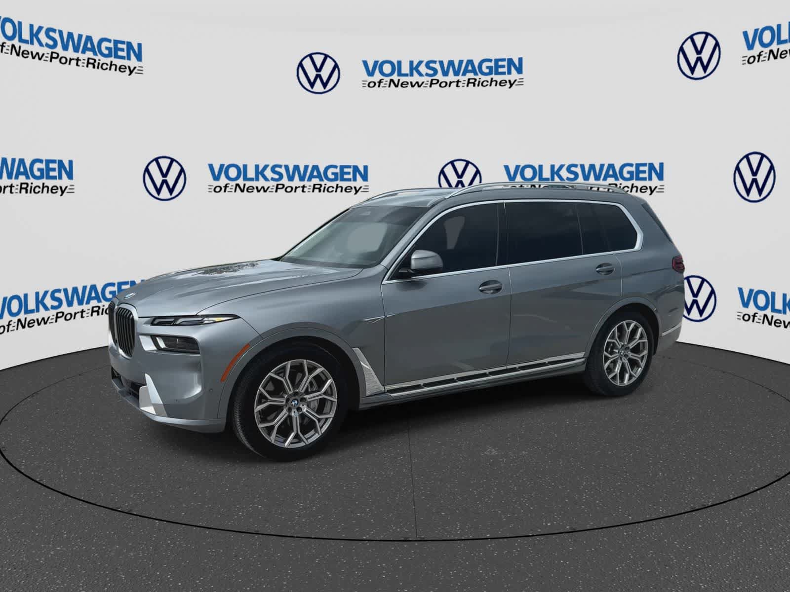 Used 2024 BMW X7 xDrive40i AWD/4WD image 4