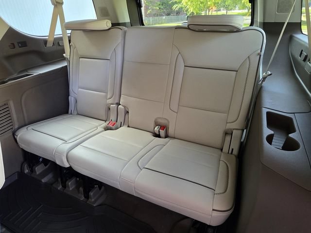 Used 2021 GMC Yukon XL Denali w/ LPO, Illumination Package RWD image 18