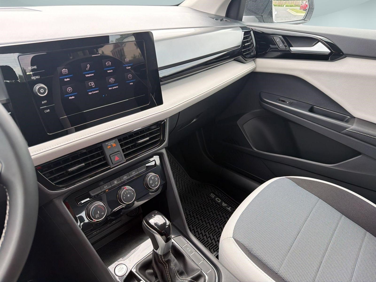 New 2026 Volkswagen Taos S FWD image 26
