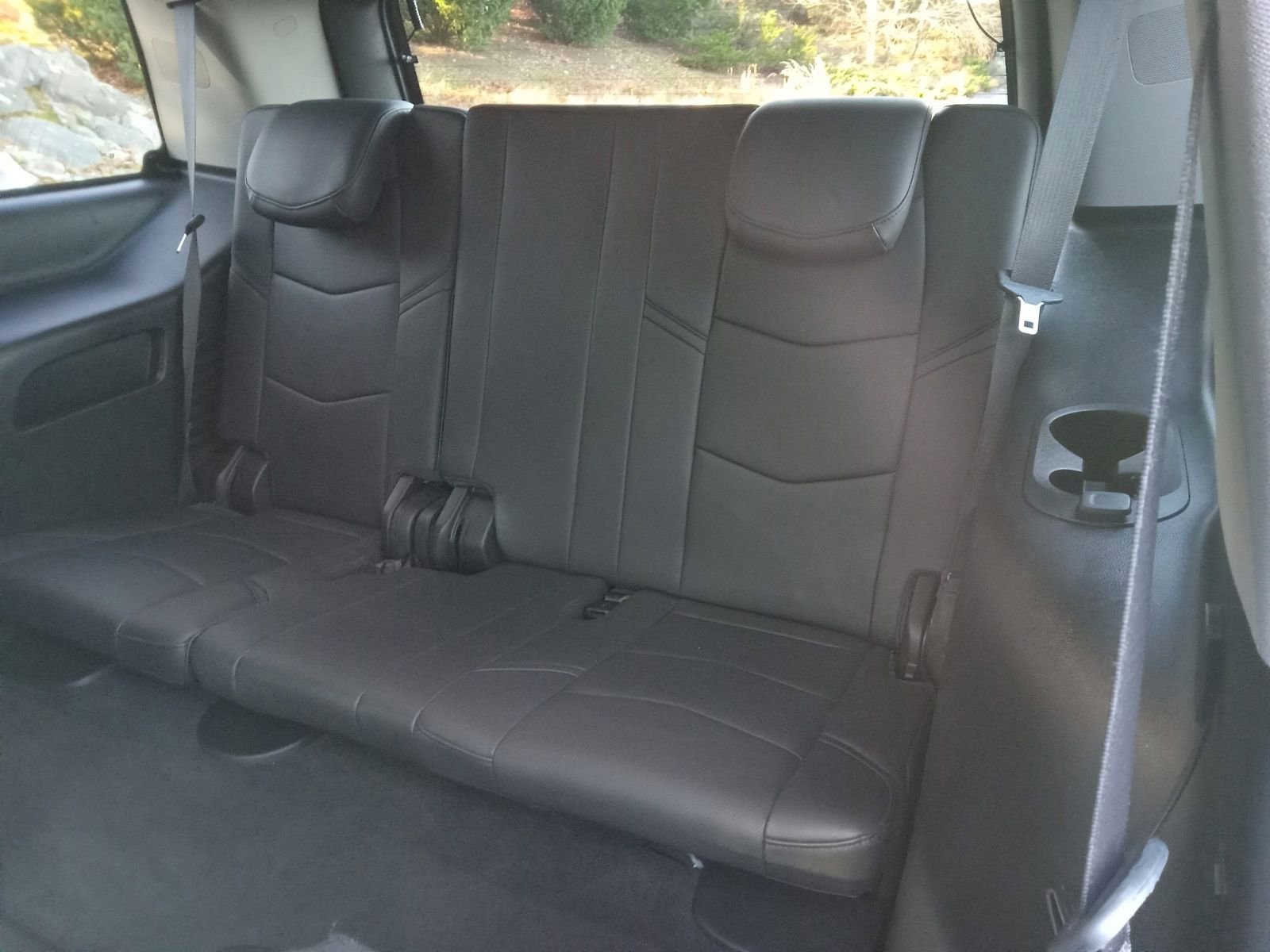 Used 2020 Cadillac Escalade Luxury w/ LPO, Radiant Package image 22