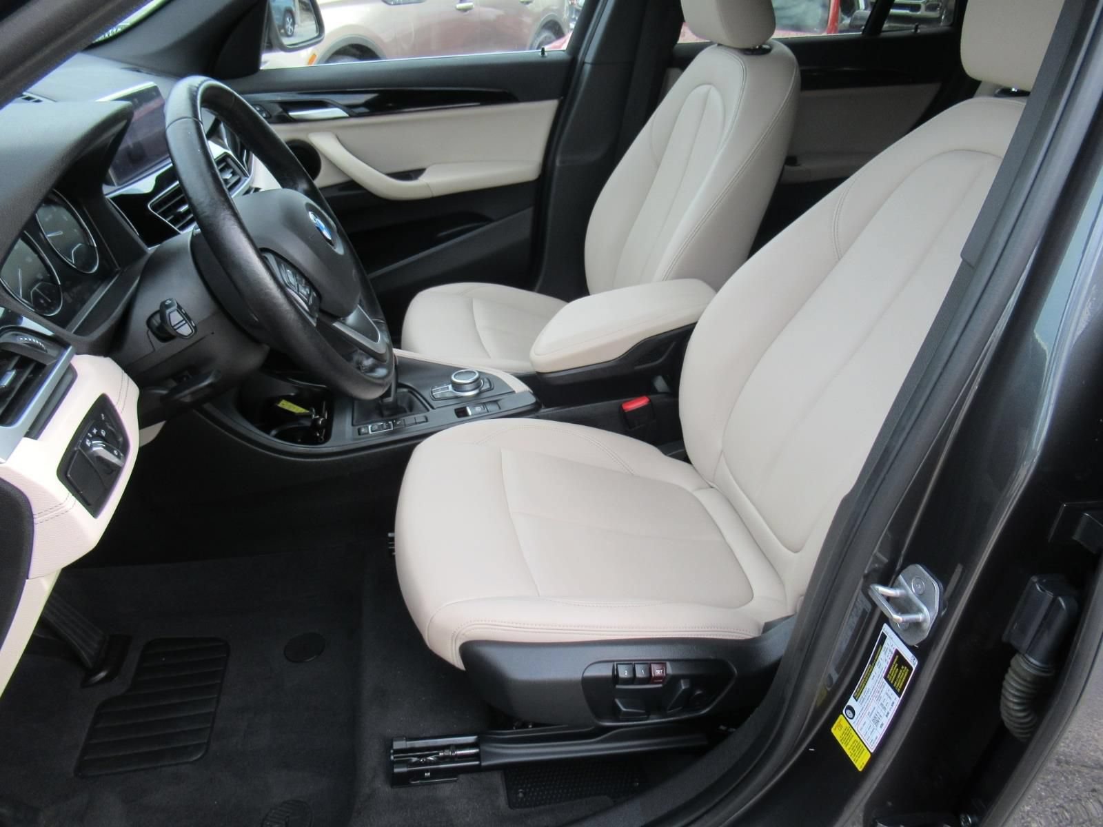 Used 2022 BMW X1 sDrive28i w/ Premium Package FWD image 16