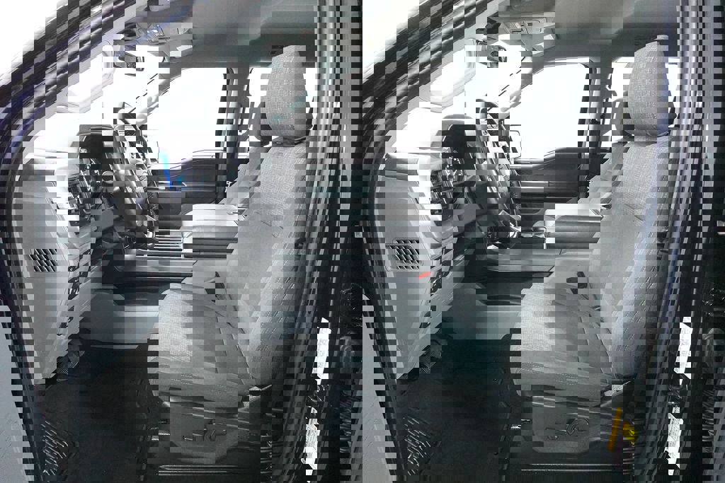 Certified 2022 Ford F150 XLT w/ Equipment Group 302A High image 23