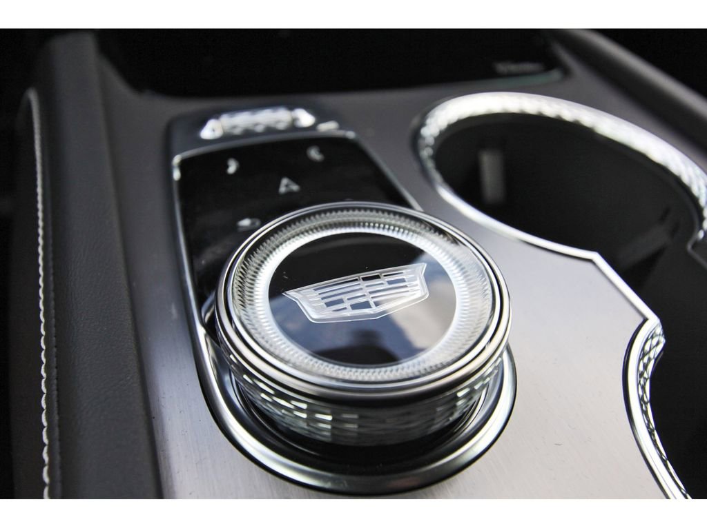 New 2026 Cadillac Vistiq Premium Luxury AWD/4WD image 21