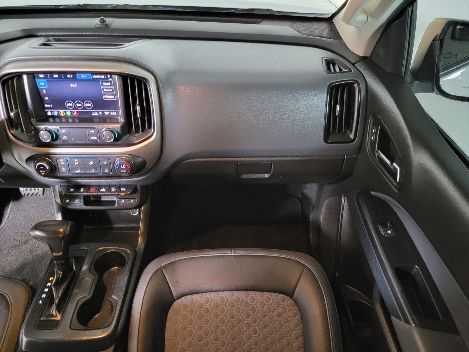 Used 2020 Chevrolet Colorado Z71 image 24