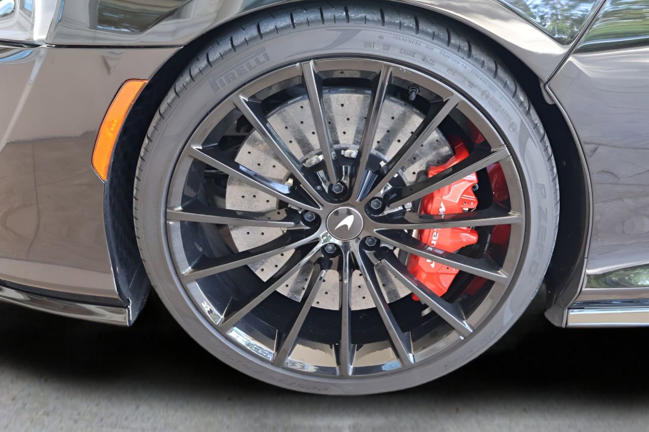 Used 2023 McLaren GT image 26