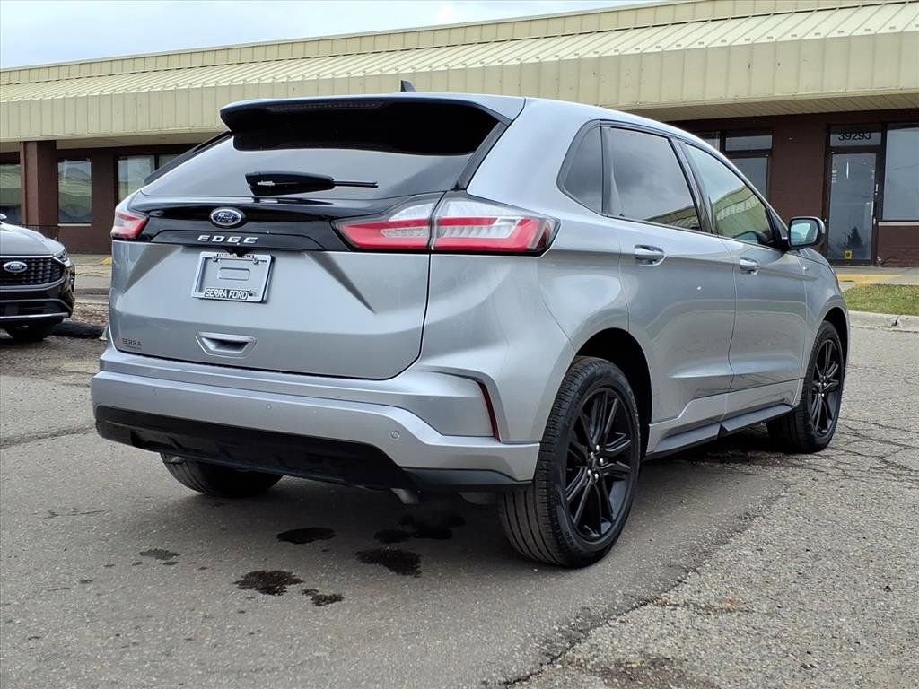 Used 2024 Ford Edge ST-Line image 5