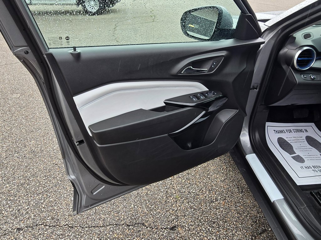 Used 2024 Chevrolet Trax LT image 20