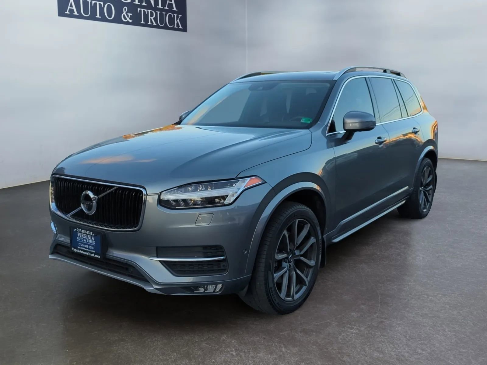 Used 2018 Volvo XC90 T6 Momentum w/ Convenience Package