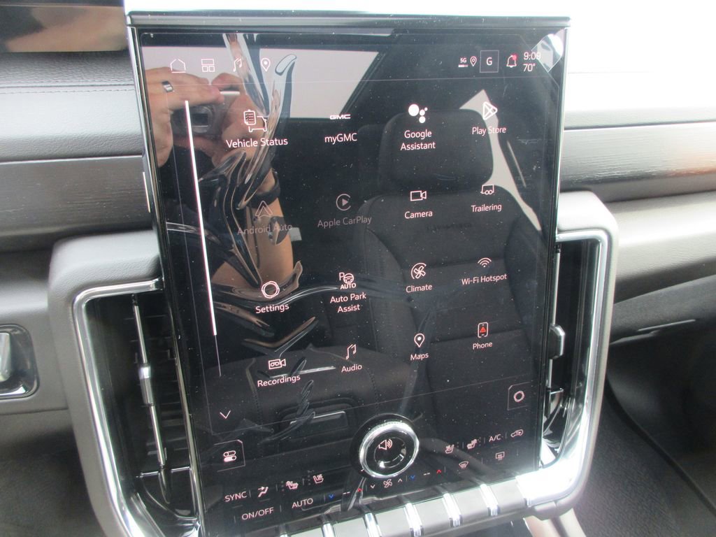 New 2026 GMC Yukon Denali image 19