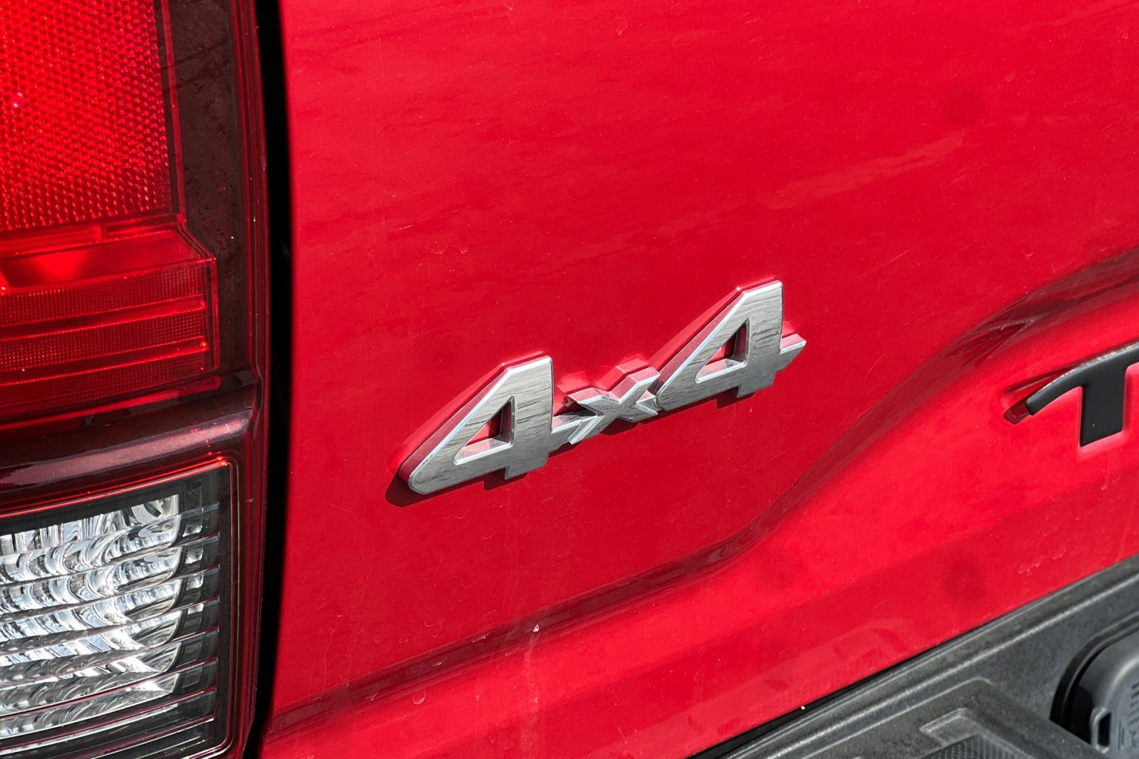 Used 2022 Toyota Tacoma SR image 49