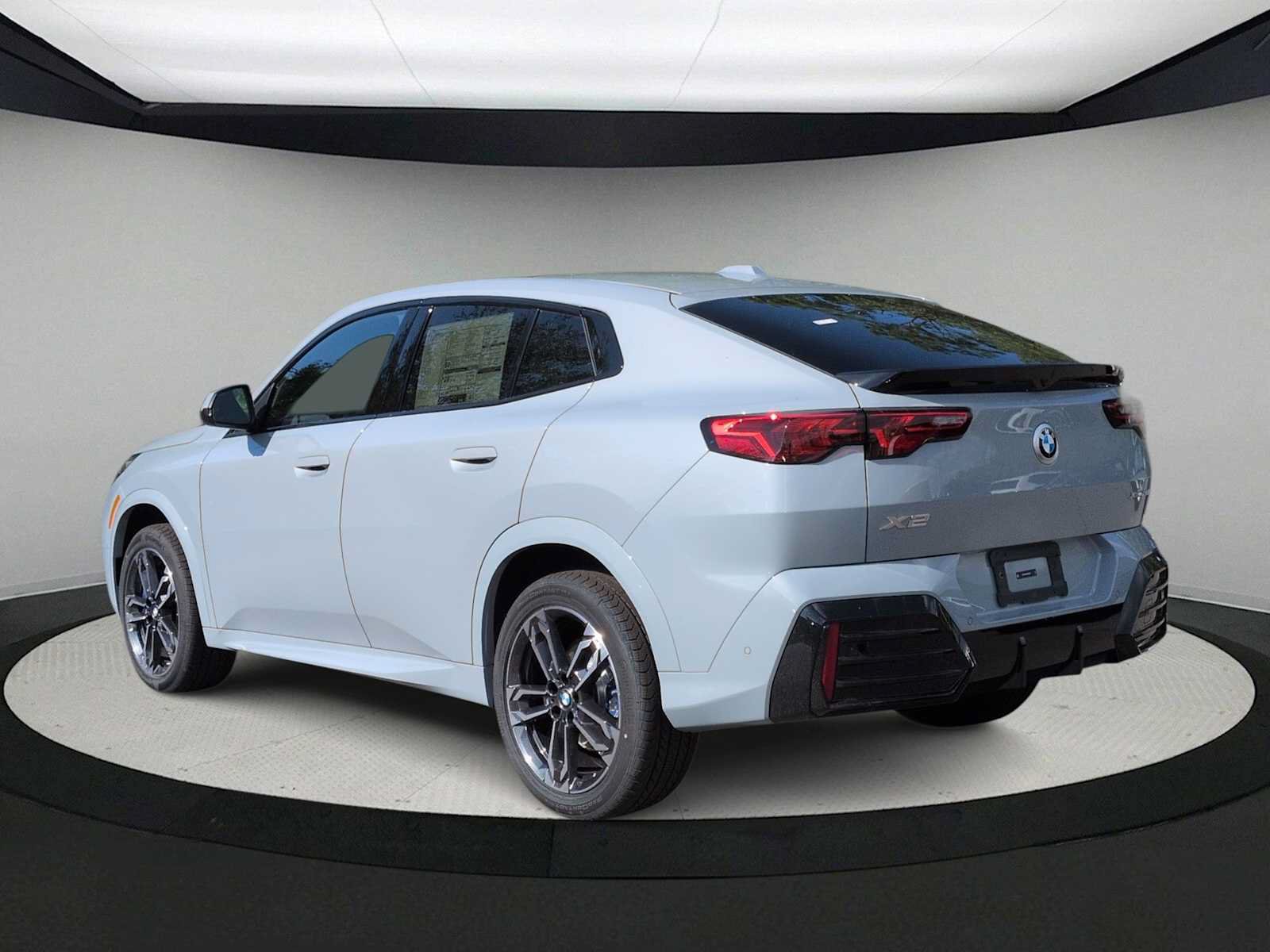 New 2026 BMW X2 xDrive28i w/ Technology Package AWD/4WD image 6