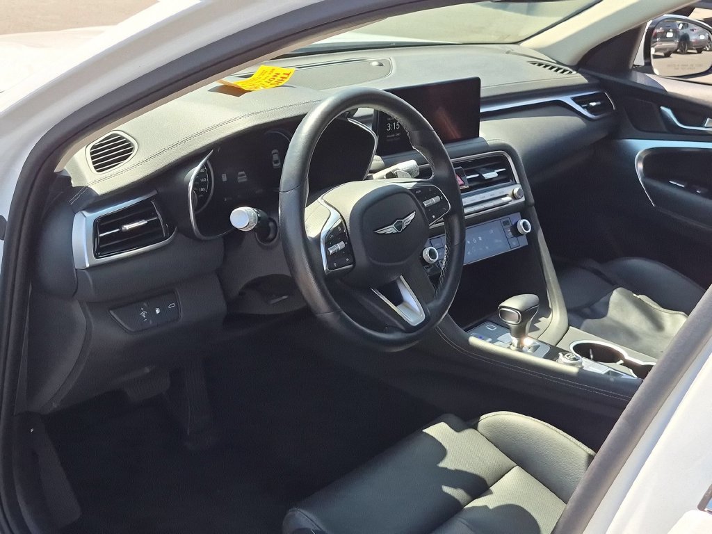 Used 2025 Genesis G70 2.5T RWD image 15