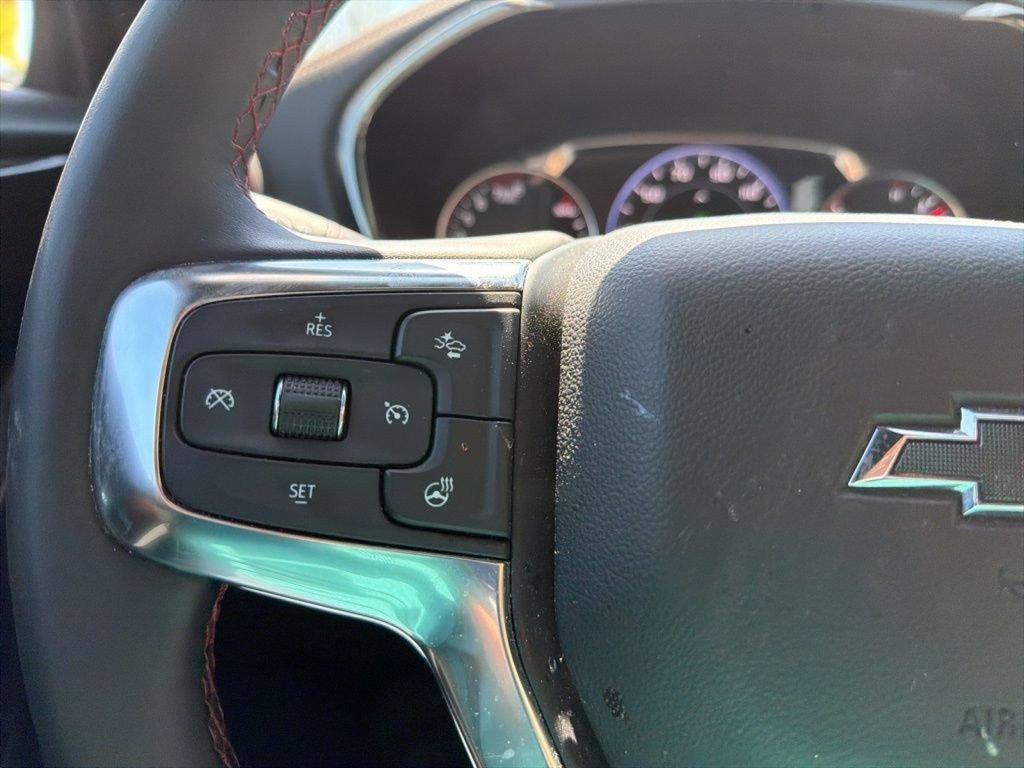 Used 2025 Chevrolet Blazer RS AWD/4WD image 23