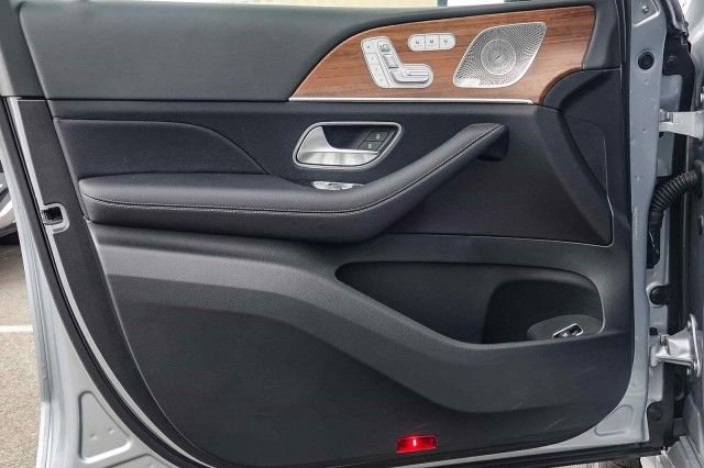 New 2024 Mercedes-Benz GLS 450 4MATIC image 17