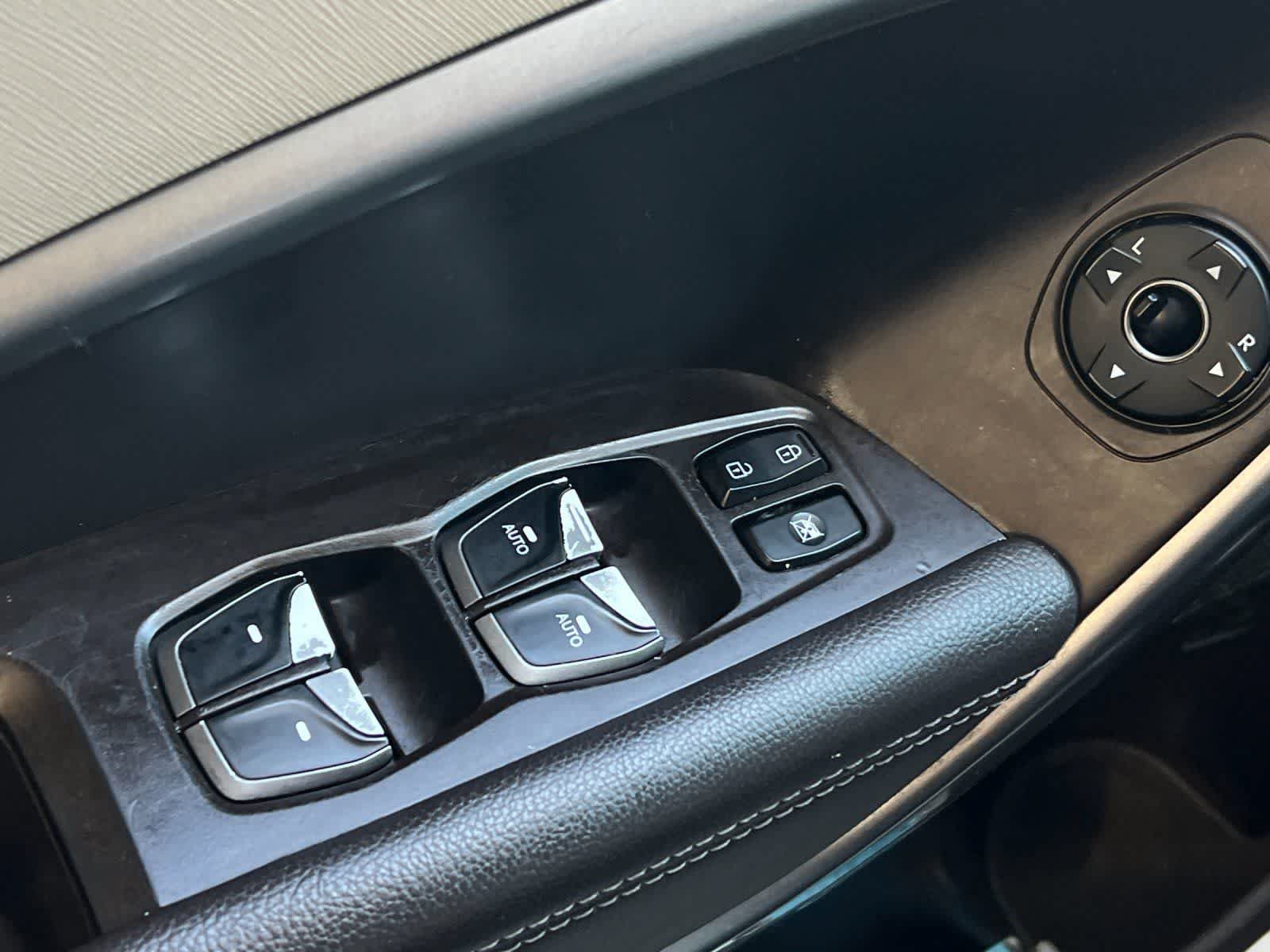 Used 2018 Hyundai Santa Fe Sport w/ 2.4L Value Package 02 FWD image 14