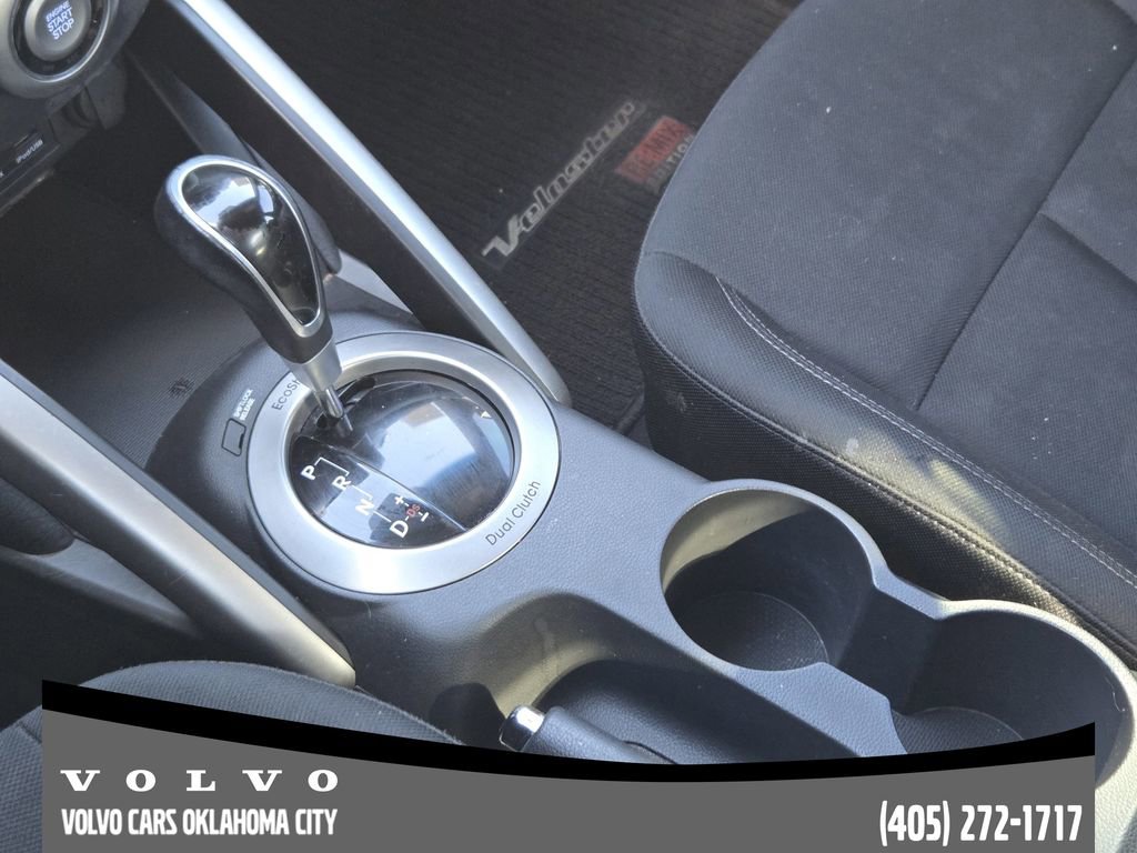 Used 2013 Hyundai Veloster RE:MIX Edition image 18