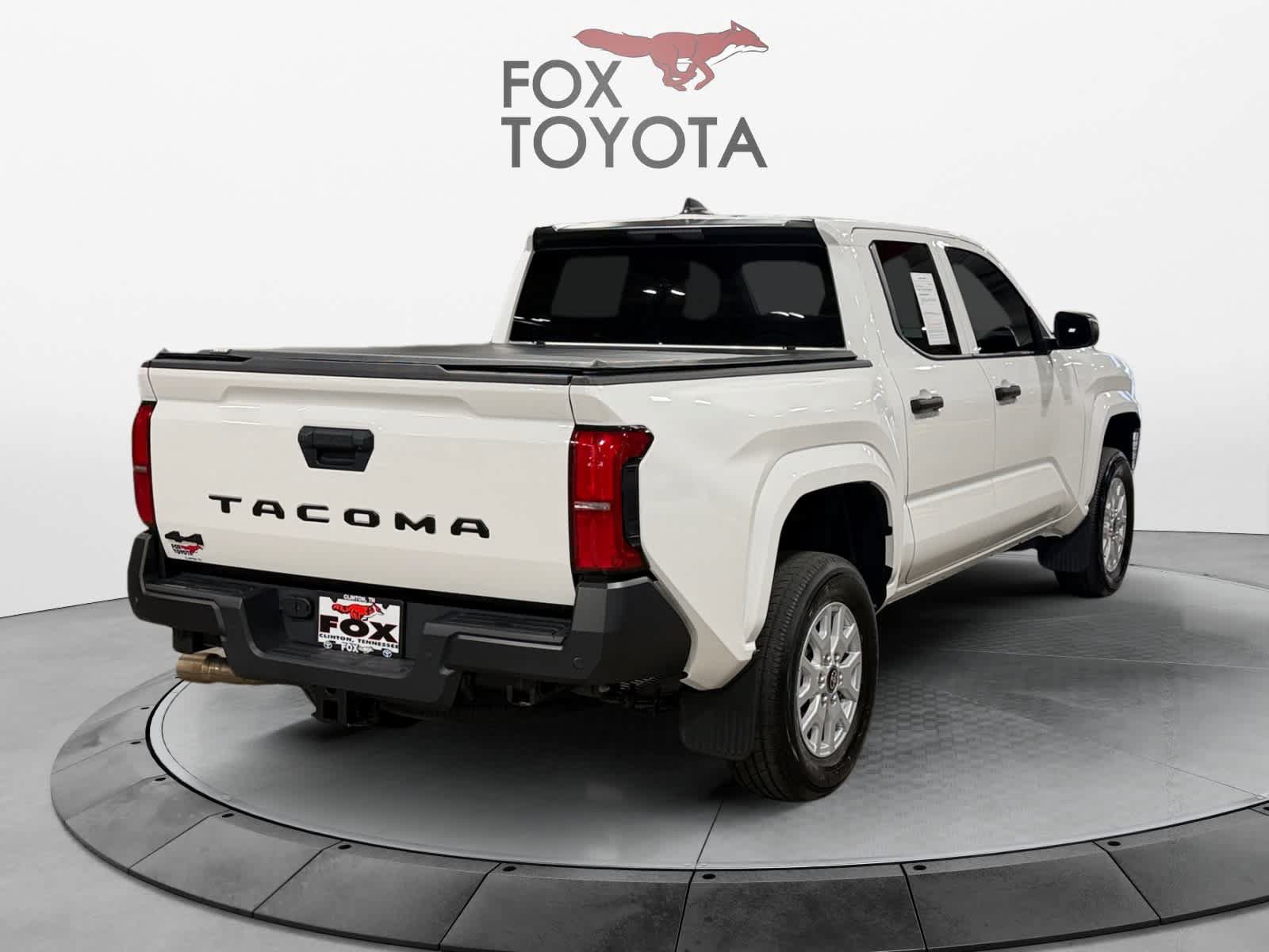 Used 2025 Toyota Tacoma SR w/ SR Upgrade Package AWD/4WD image 6